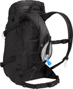Camelbak SnoBlast 22 70oz Hydration Pack - Black/White 12 Camelbak SnoBlast 22 70oz Hydration Pack - Black/White -Deals Backpacking Store 2781001000 blackwhite d 06665.1682016957
